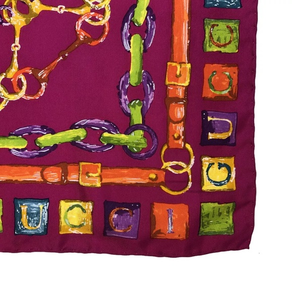 Scarf Sale - Gucci Logo Horse-bit 100% Silk Scarf - Picture 3 of 7